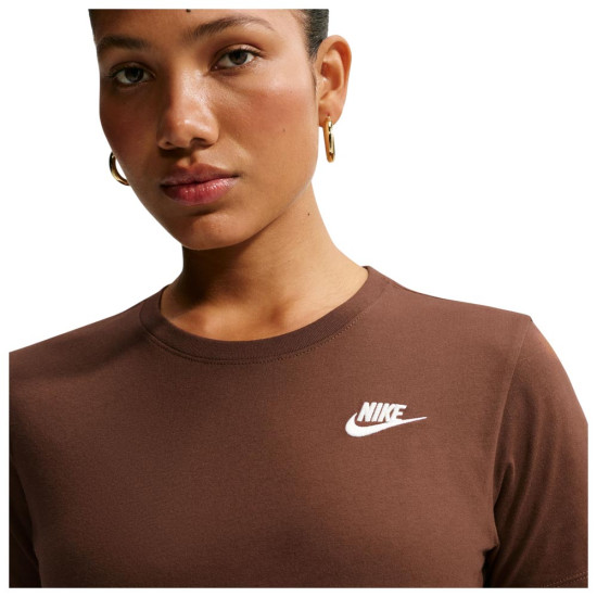 Nike Γυναικεία κοντομάνικη μπλούζα Sportswear Club Essentials T-Shirt